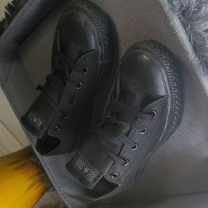 Converse All Star Monochrome Black Chuck Taylors